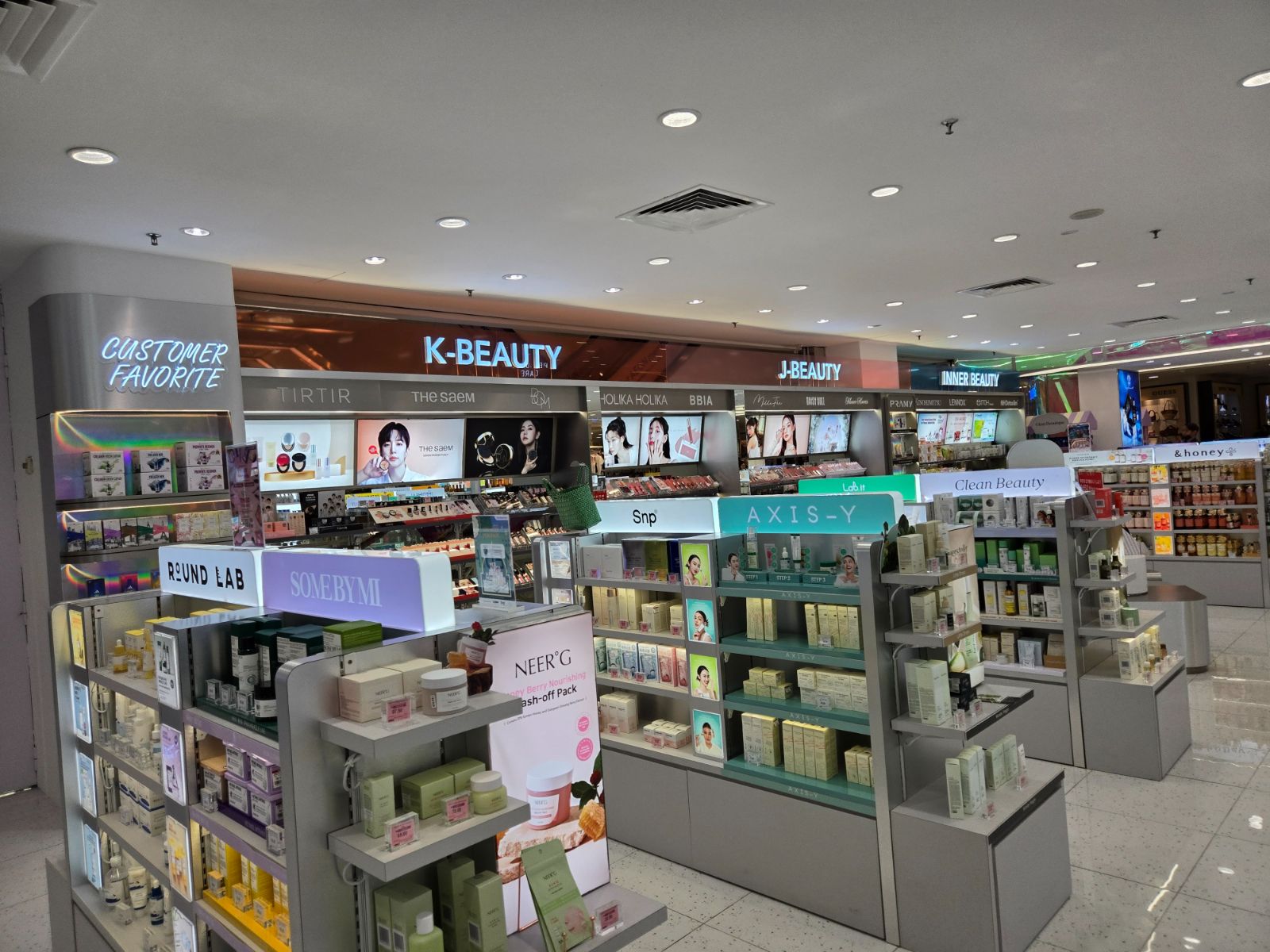 K-Beauty 리테일 매장